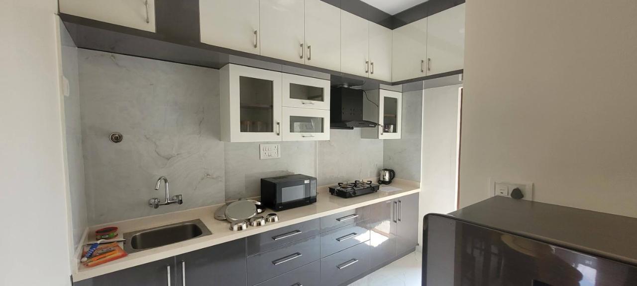 Appartement Castle Hsr Sarjapur Road à Bangalore Extérieur photo